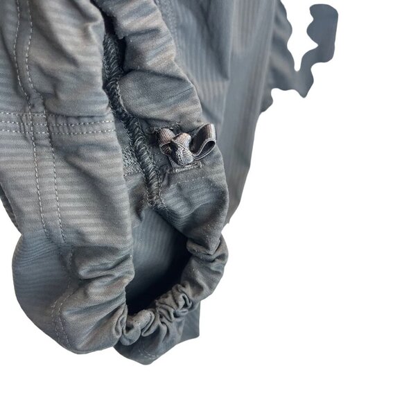 Lululemon Ruched Capri Pants Drawstring Waist and Hem Grey Color Ladies Size 8 - Picture 4 of 6